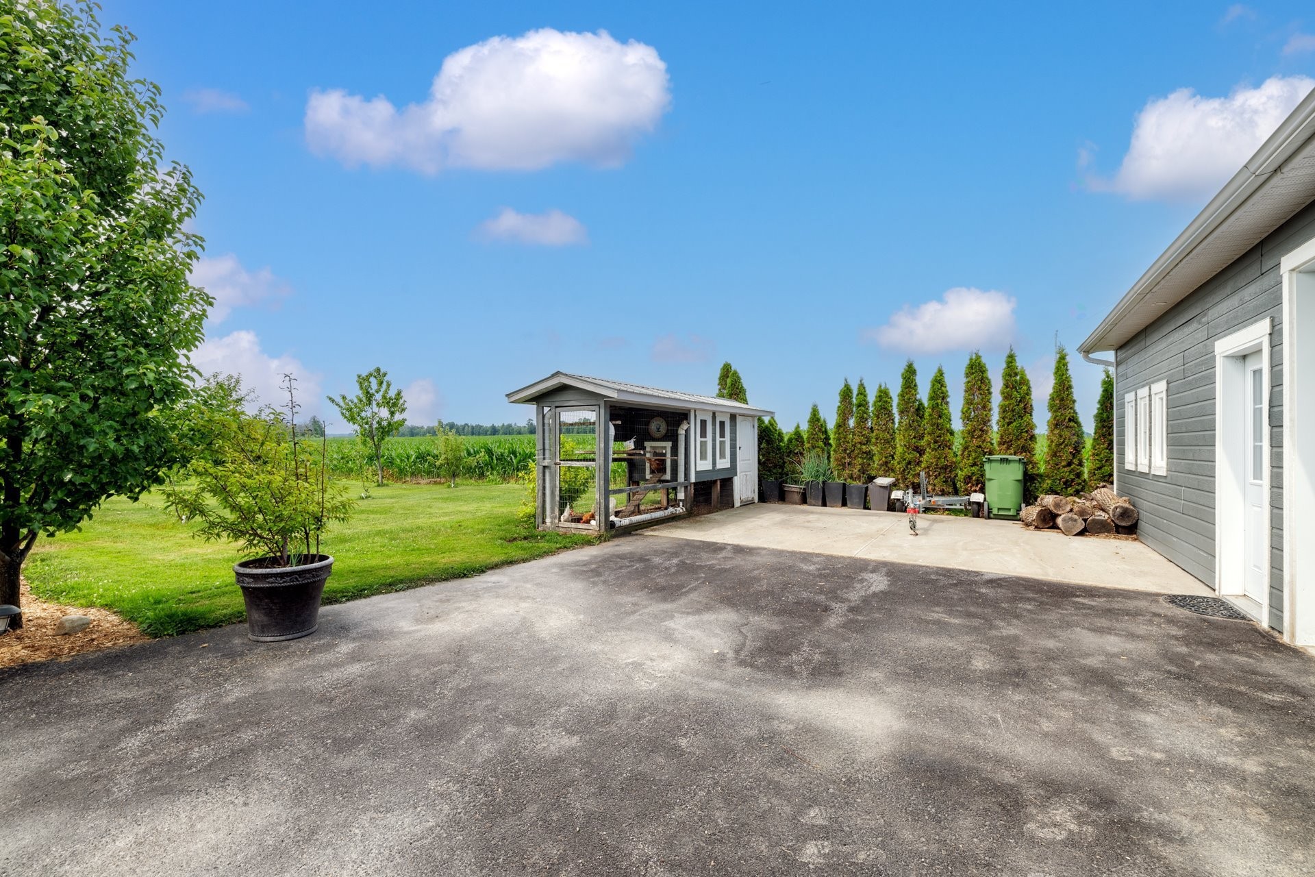 Courtyard - 81 Route 223, Lacolle, QC - Outdoor