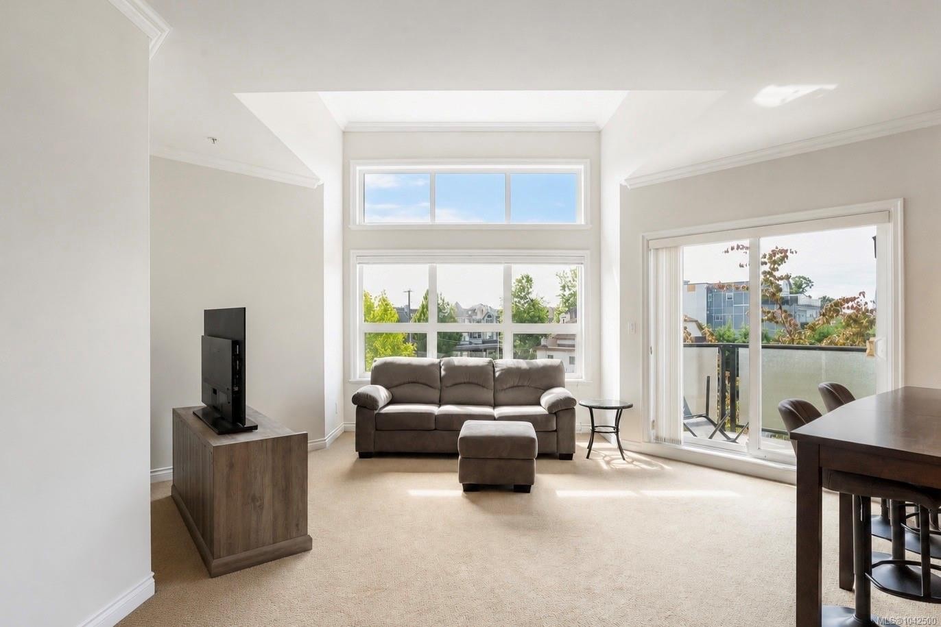 #308-9751 Fourth St, Sidney, BC