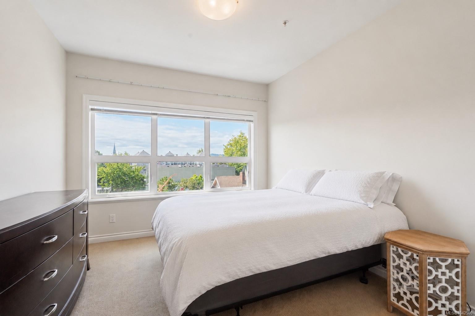 #308-9751 Fourth St, Sidney, BC