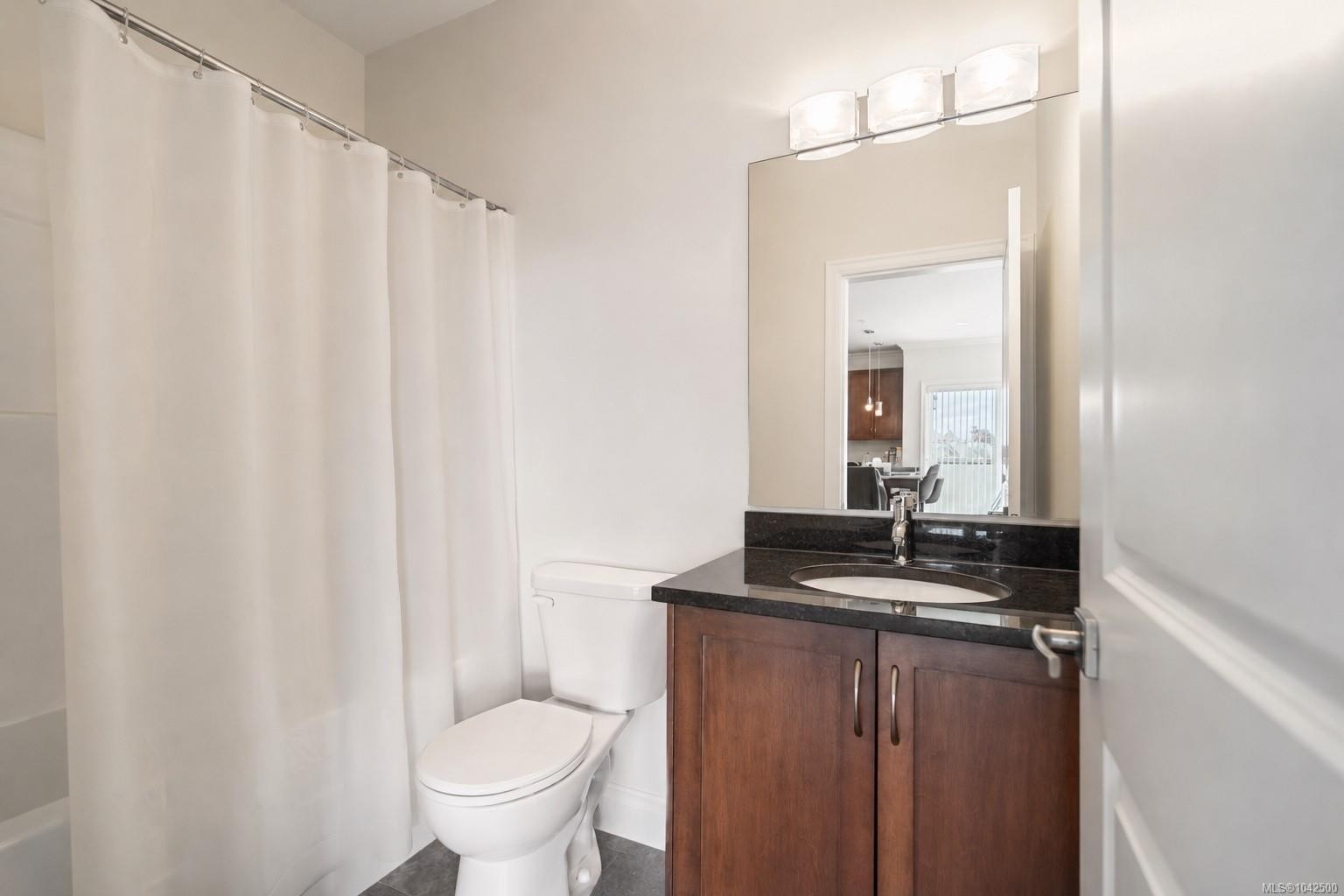 #308-9751 Fourth St, Sidney, BC