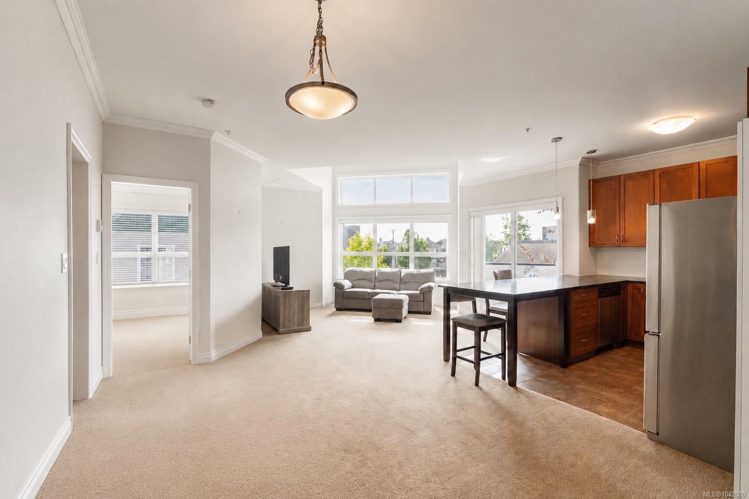 #308-9751 Fourth St, Sidney, BC