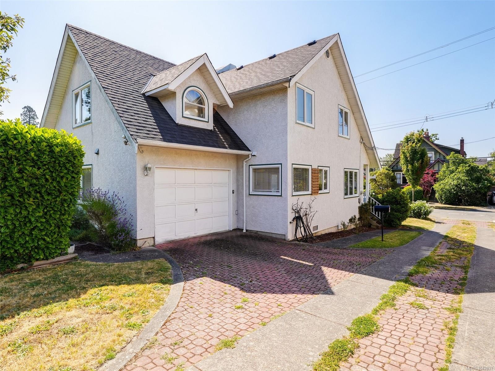 1230 Richardson St, Victoria, BC