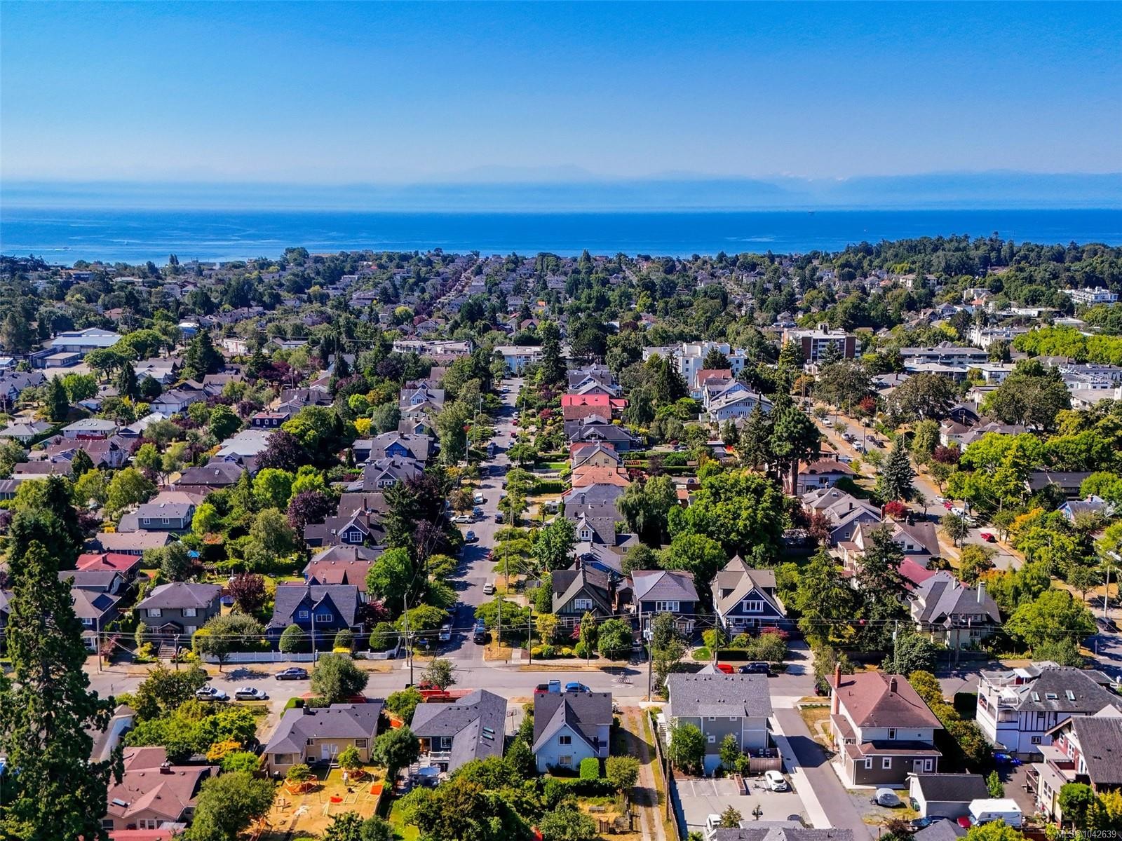 1230 Richardson St, Victoria, BC
