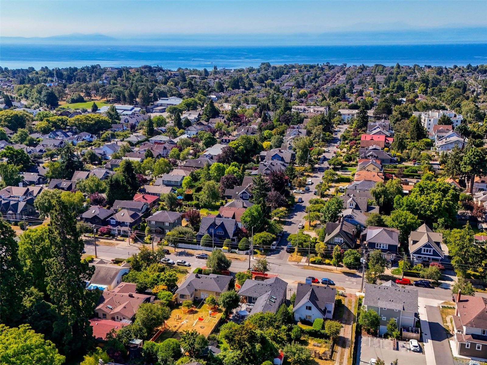 1230 Richardson St, Victoria, BC