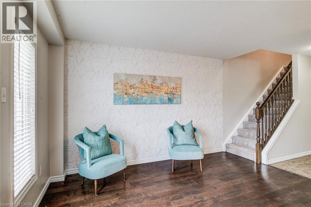 208 Featherstone Crescent, Kitchener, ON - Indoor Photo Showing Other Room