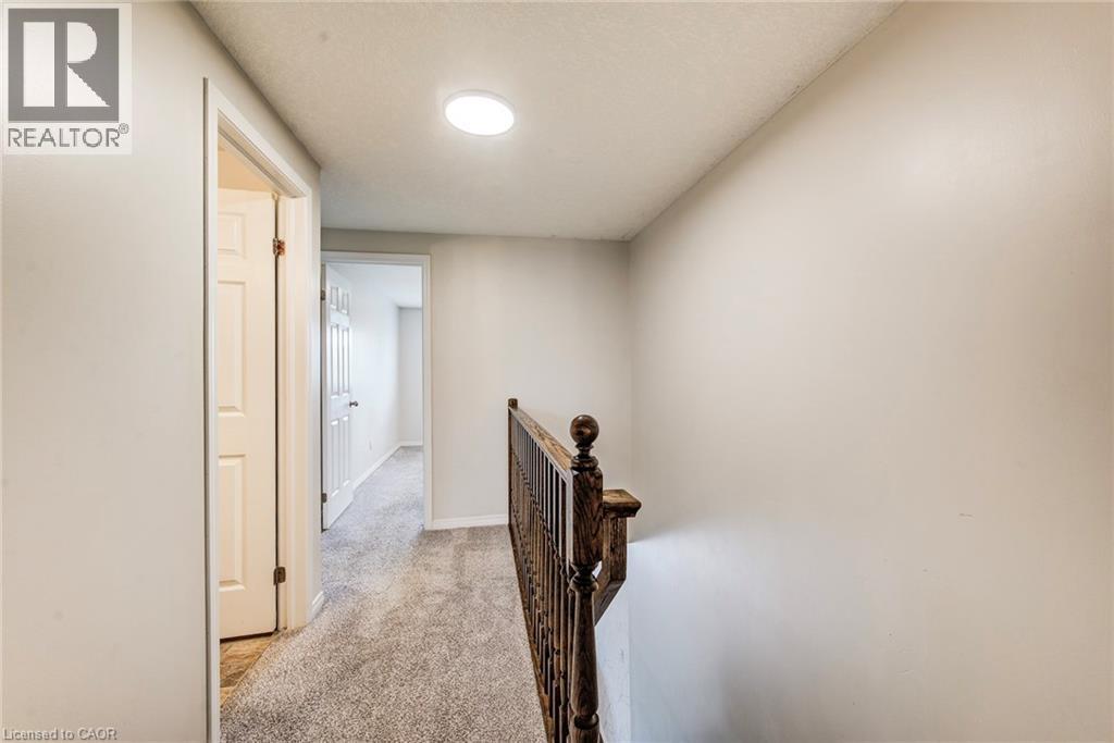 208 Featherstone Crescent, Kitchener, ON - Indoor Photo Showing Other Room