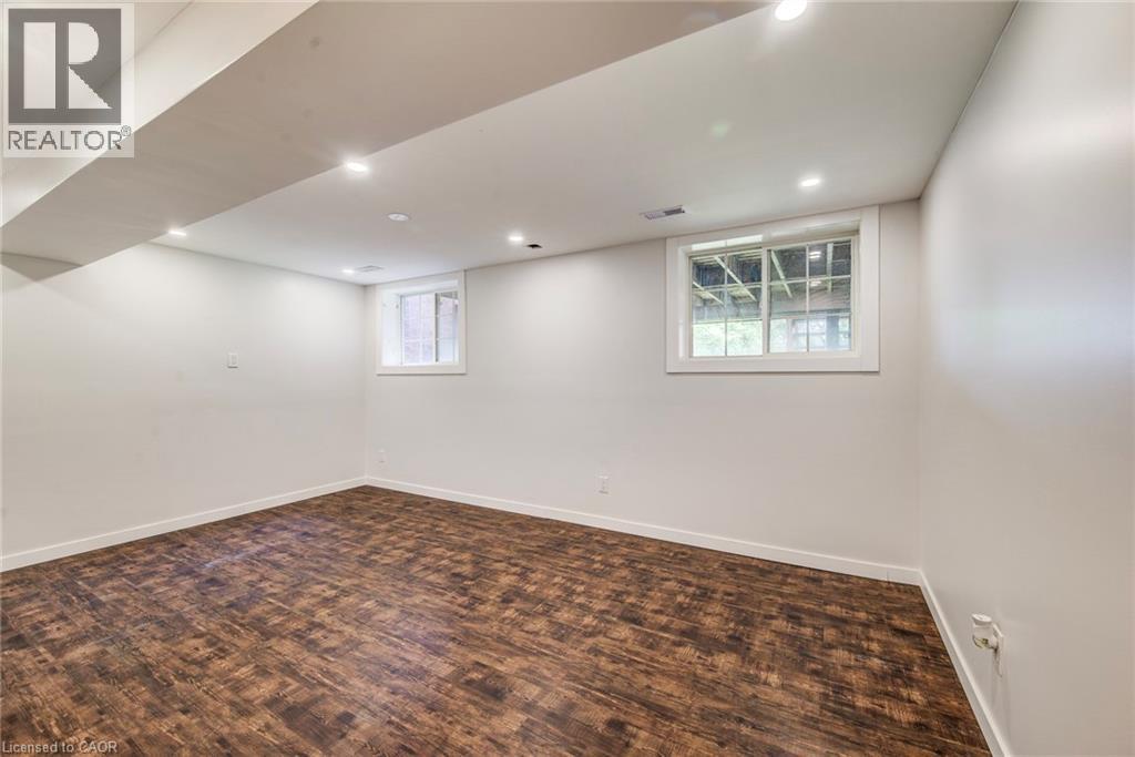 208 Featherstone Crescent, Kitchener, ON - Indoor Photo Showing Other Room