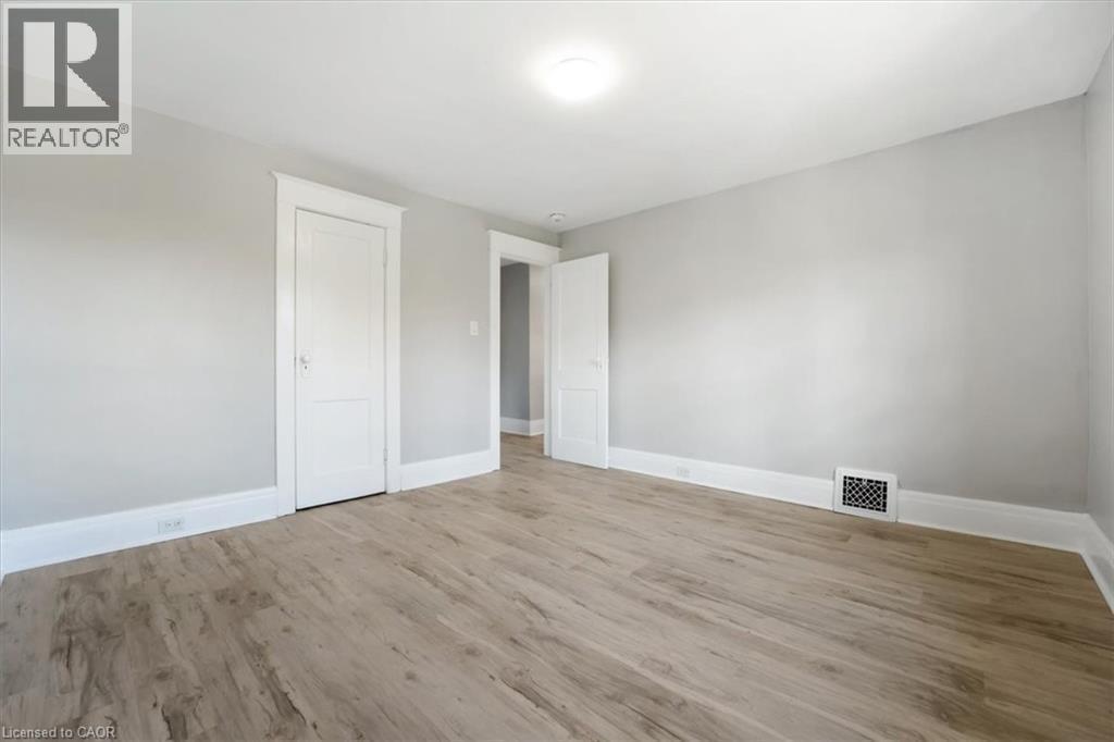 3 Carleton Street S Unit# Main, Thorold, ON