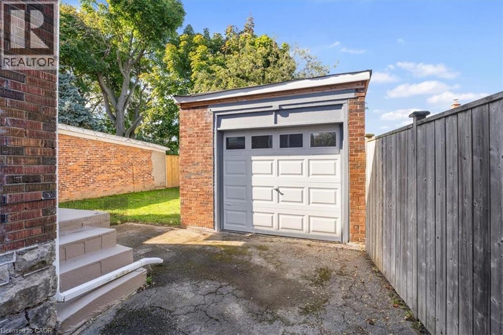 3 Carleton Street S Unit# Main, Thorold, ON