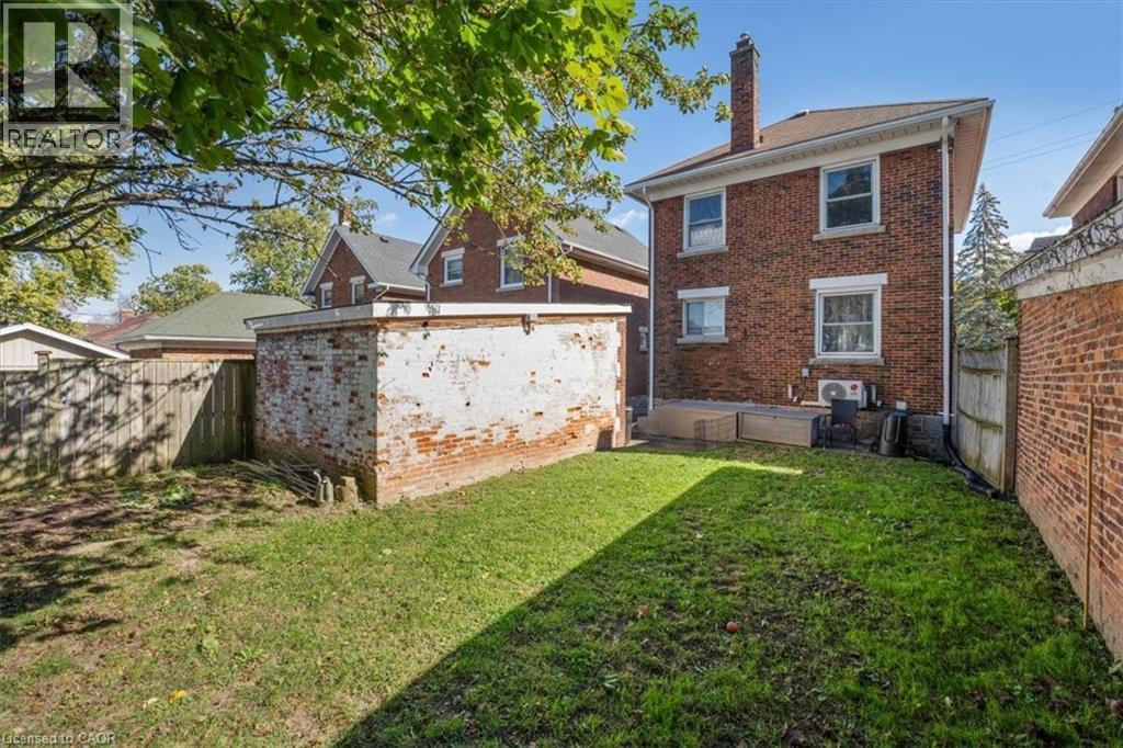 3 Carleton Street S Unit# Main, Thorold, ON