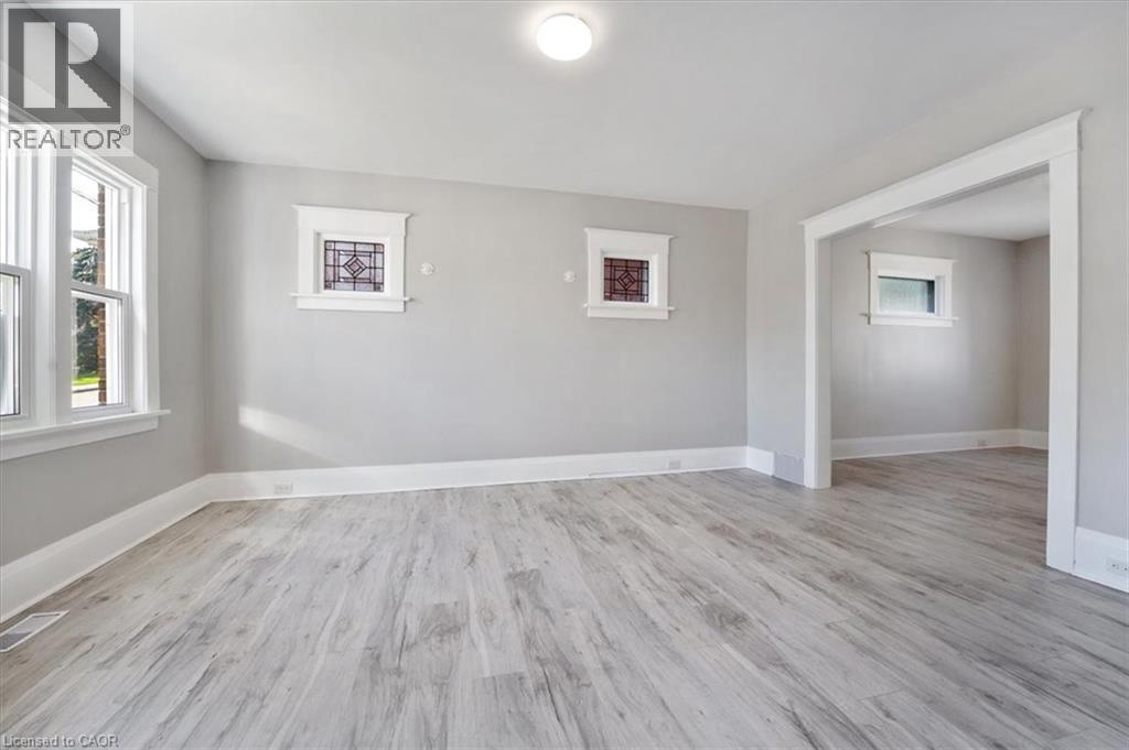 3 Carleton Street S Unit# Main, Thorold, ON