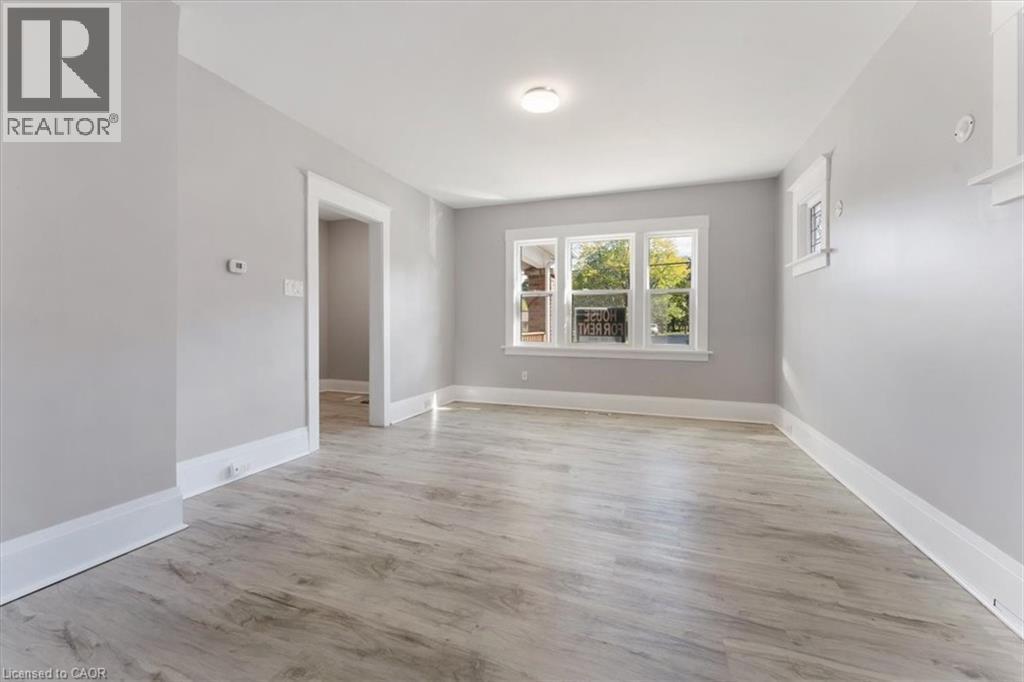 3 Carleton Street S Unit# Main, Thorold, ON