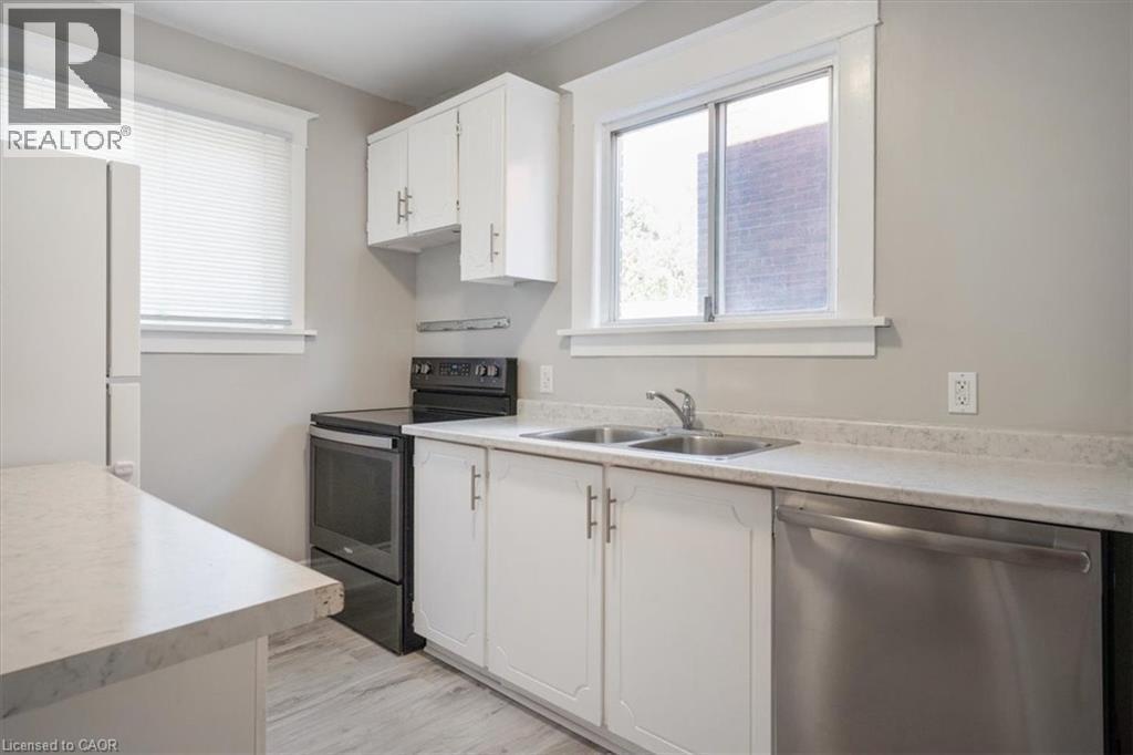 3 Carleton Street S Unit# Main, Thorold, ON