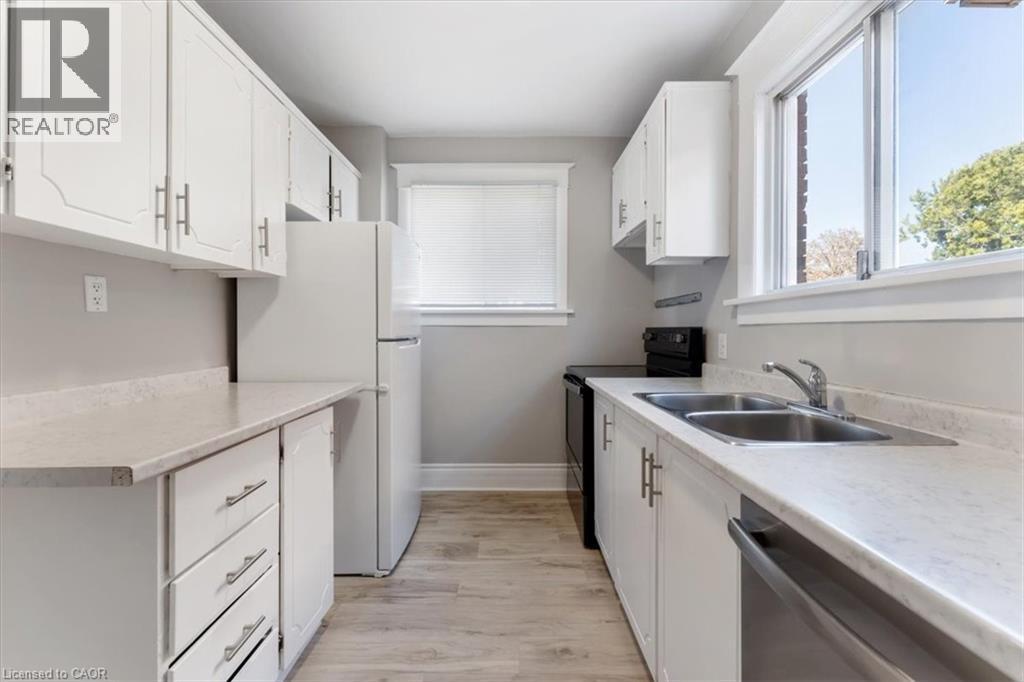 3 Carleton Street S Unit# Main, Thorold, ON