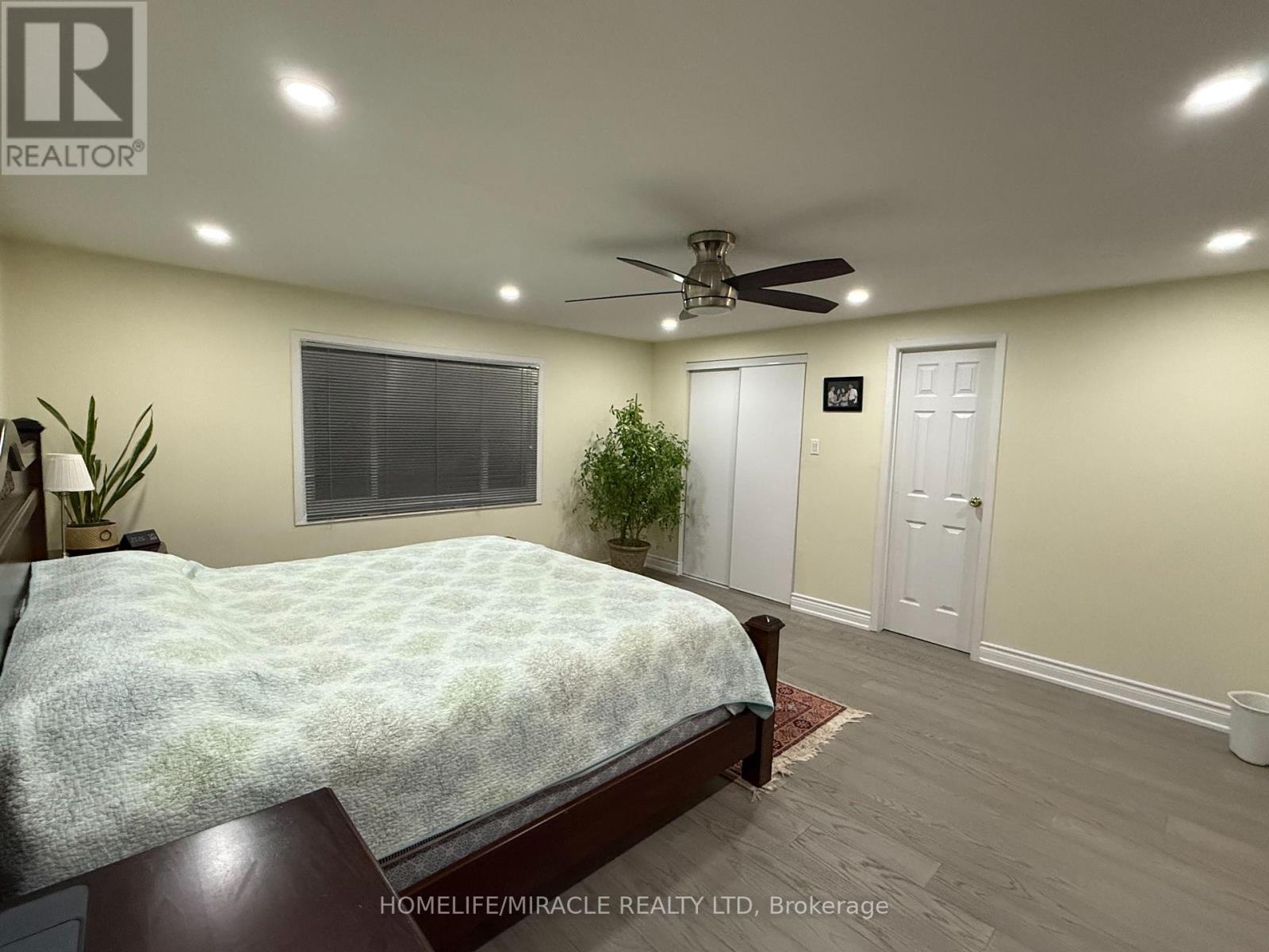163 Mabley Crescent, Vaughan, ON