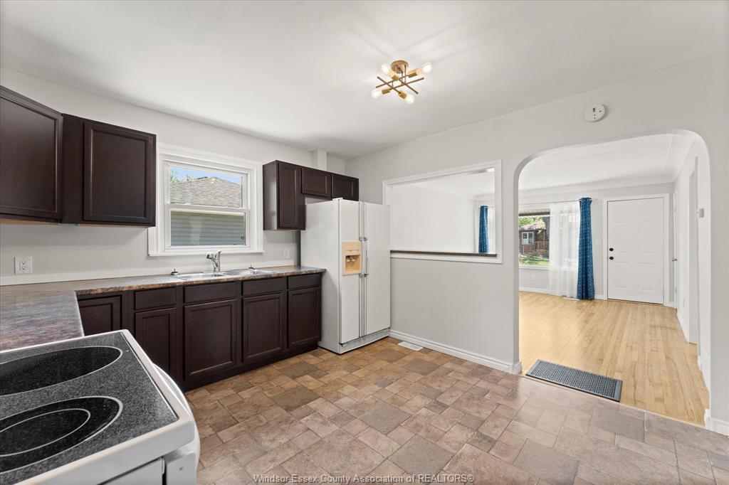 1740 Jefferson, Windsor, ON