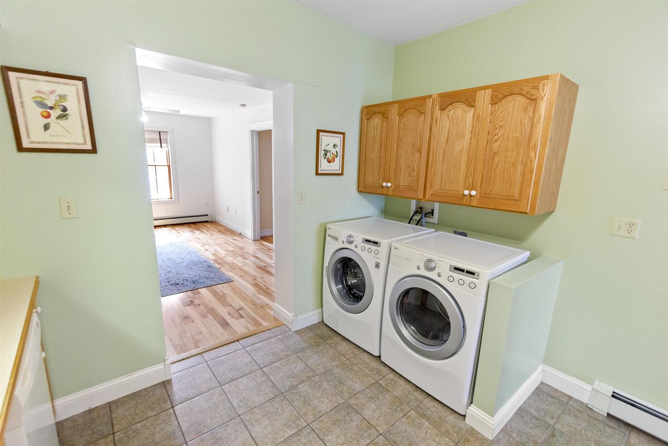 1 202-204 Euston Street, Charlottetown, PE