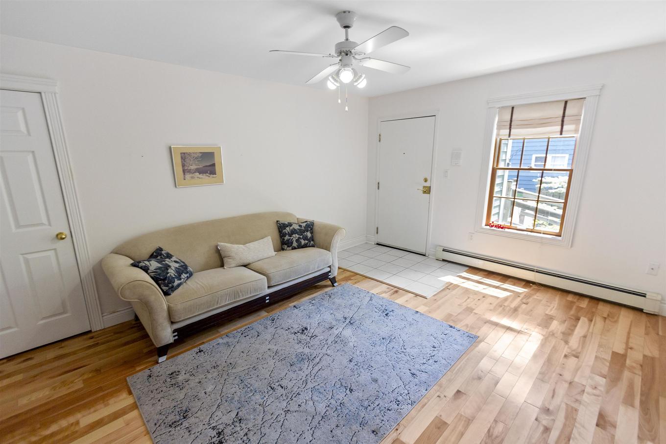 1 202-204 Euston Street, Charlottetown, PE