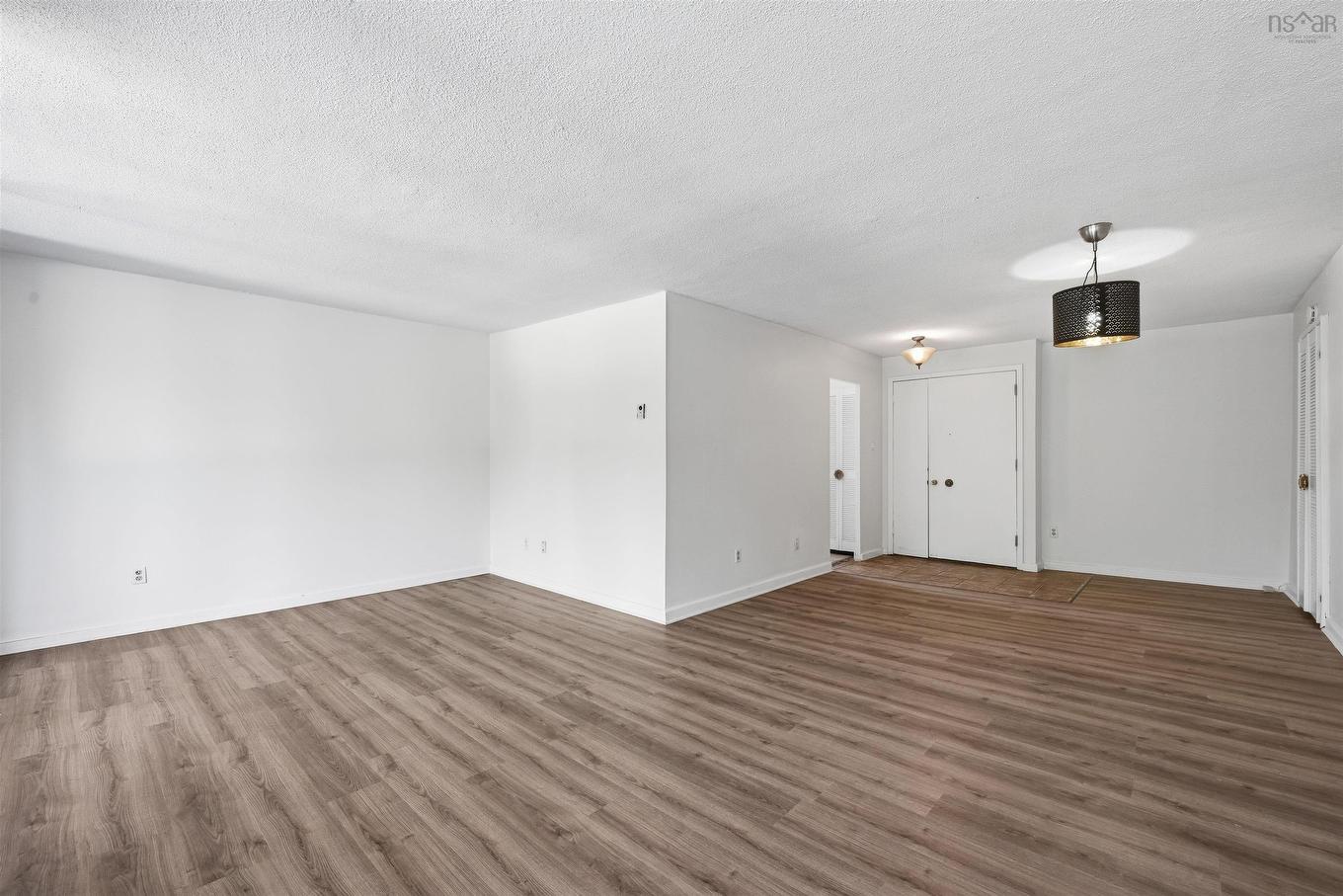 210 5959 Spring Garden Road, Halifax, NS