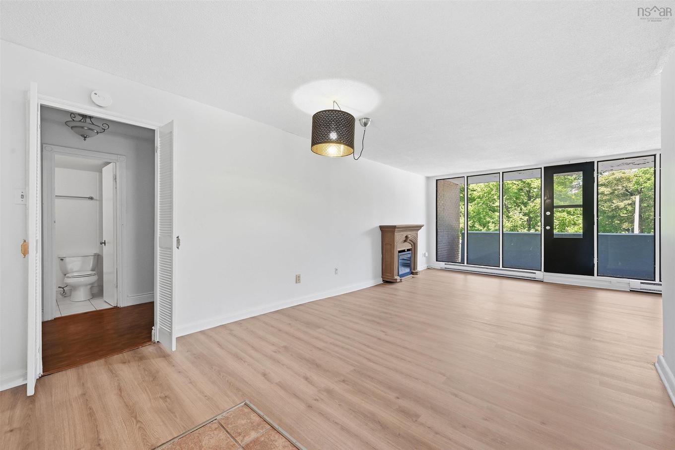 210 5959 Spring Garden Road, Halifax, NS