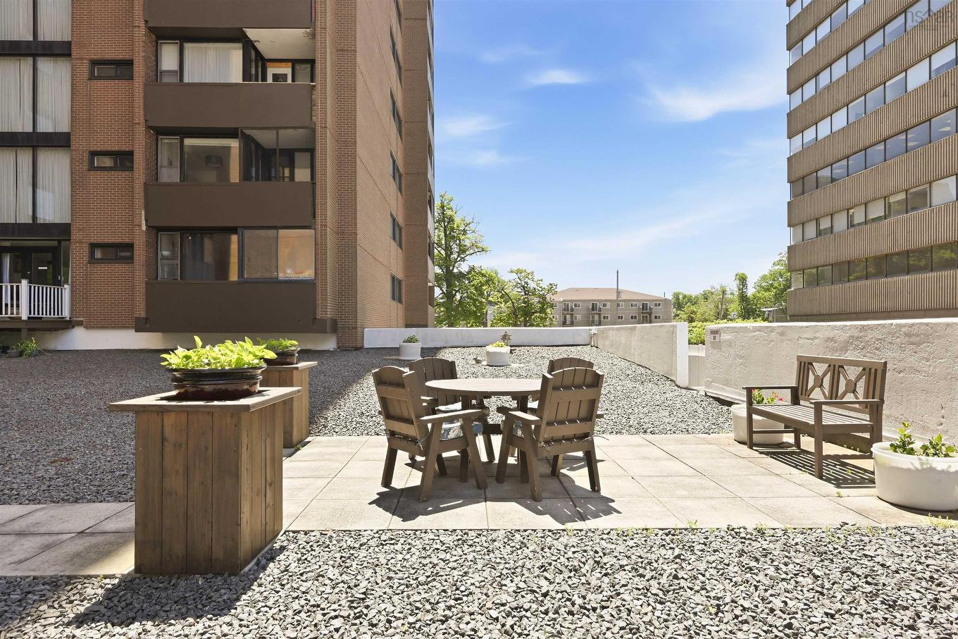 210 5959 Spring Garden Road, Halifax, NS