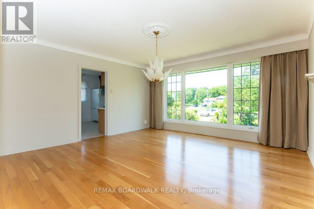 3654 Navan Road, Ottawa, ON