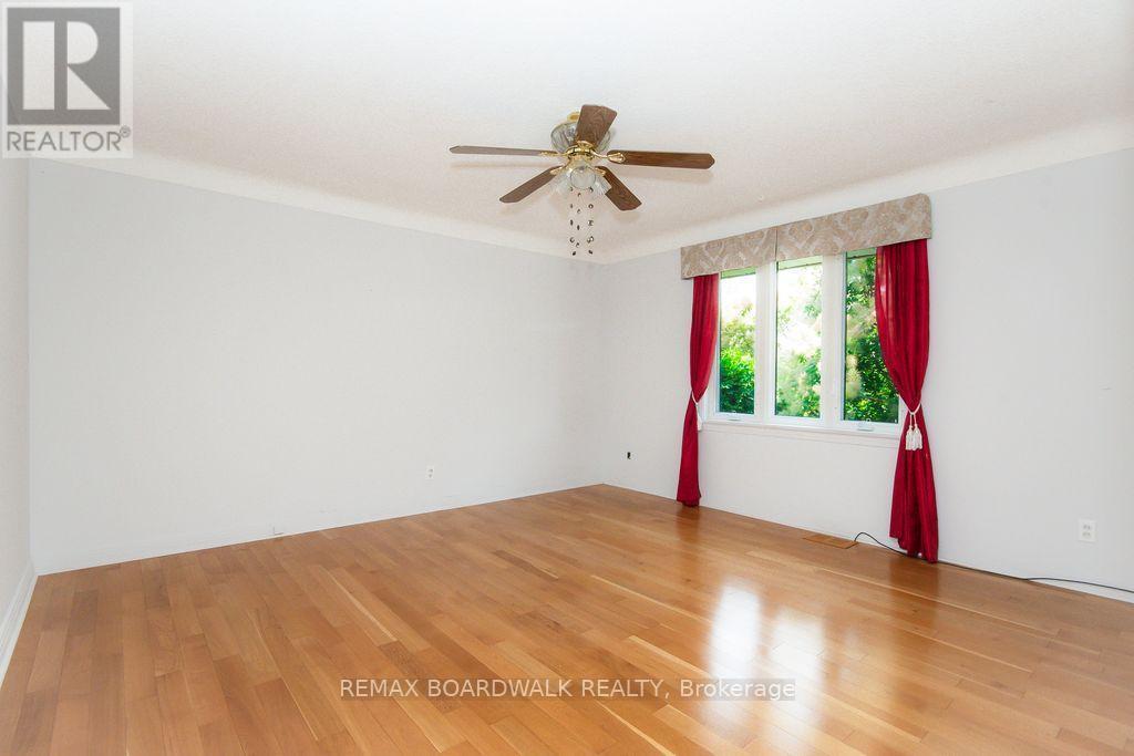 3654 Navan Road, Ottawa, ON