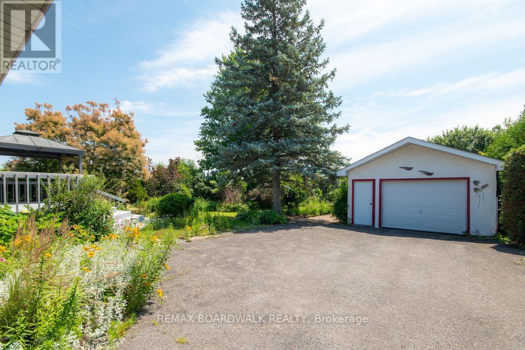 3654 Navan Road, Ottawa, ON