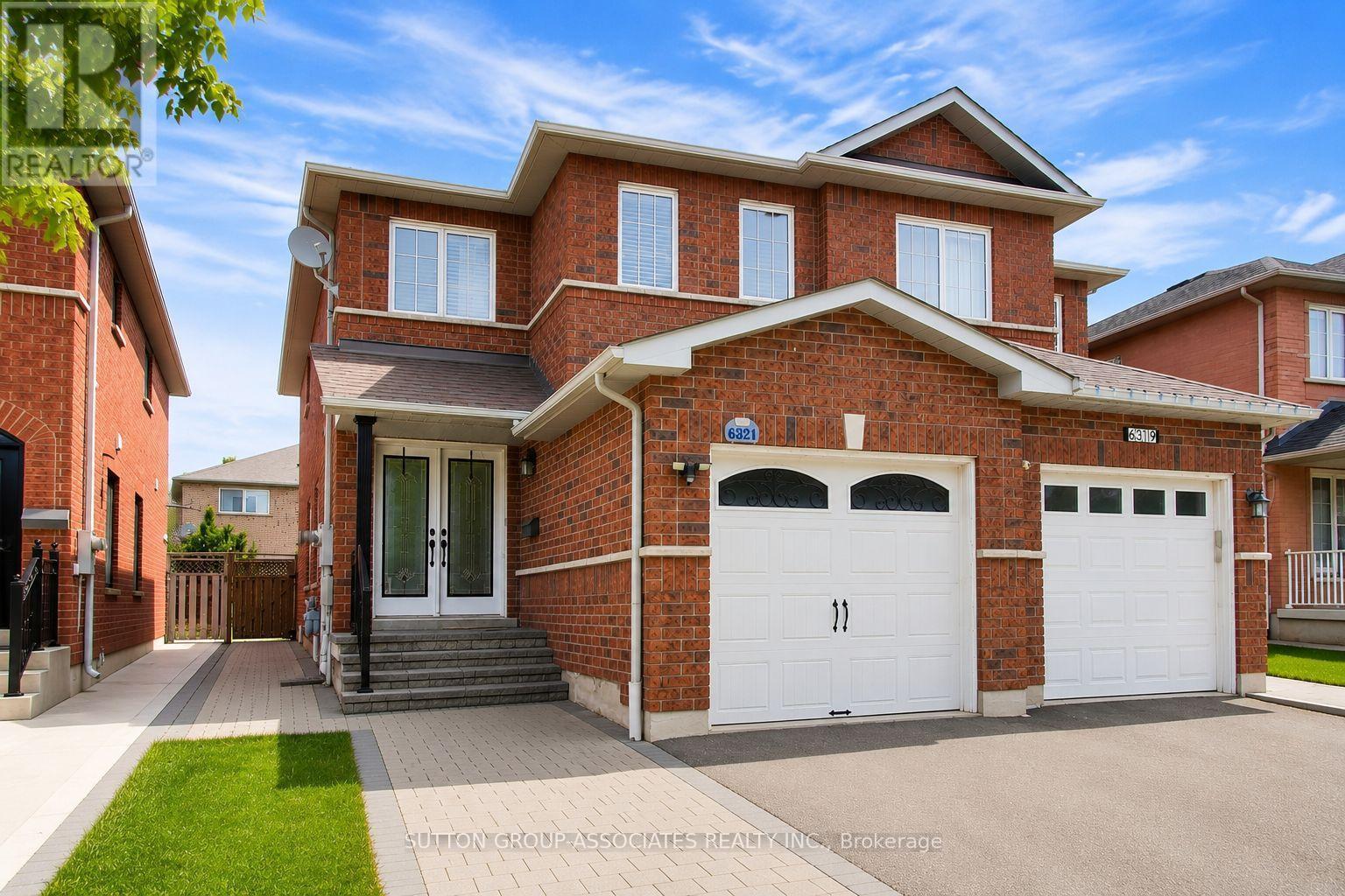 6321 Amber Glen Drive, Mississauga, ON