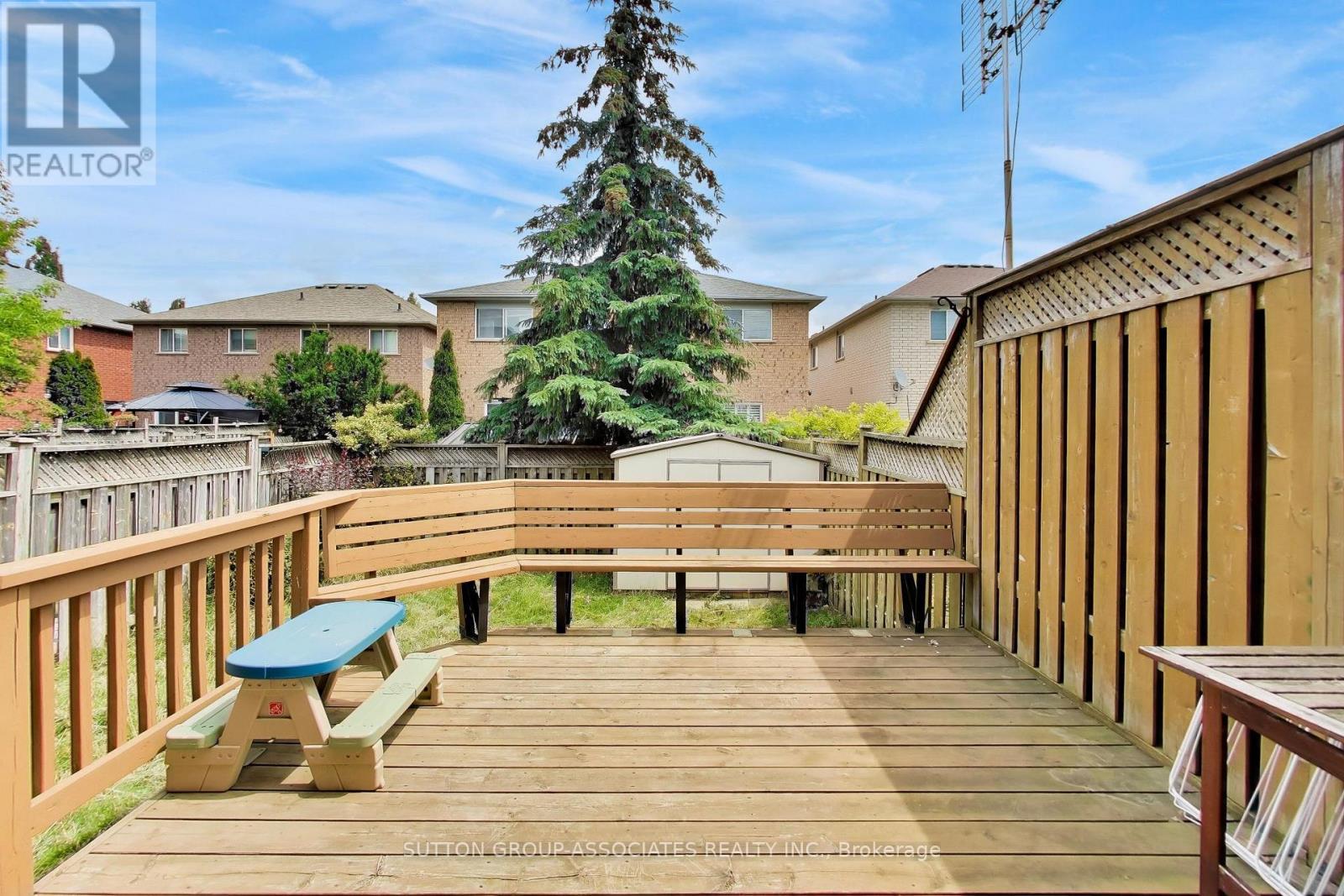 6321 Amber Glen Drive, Mississauga, ON