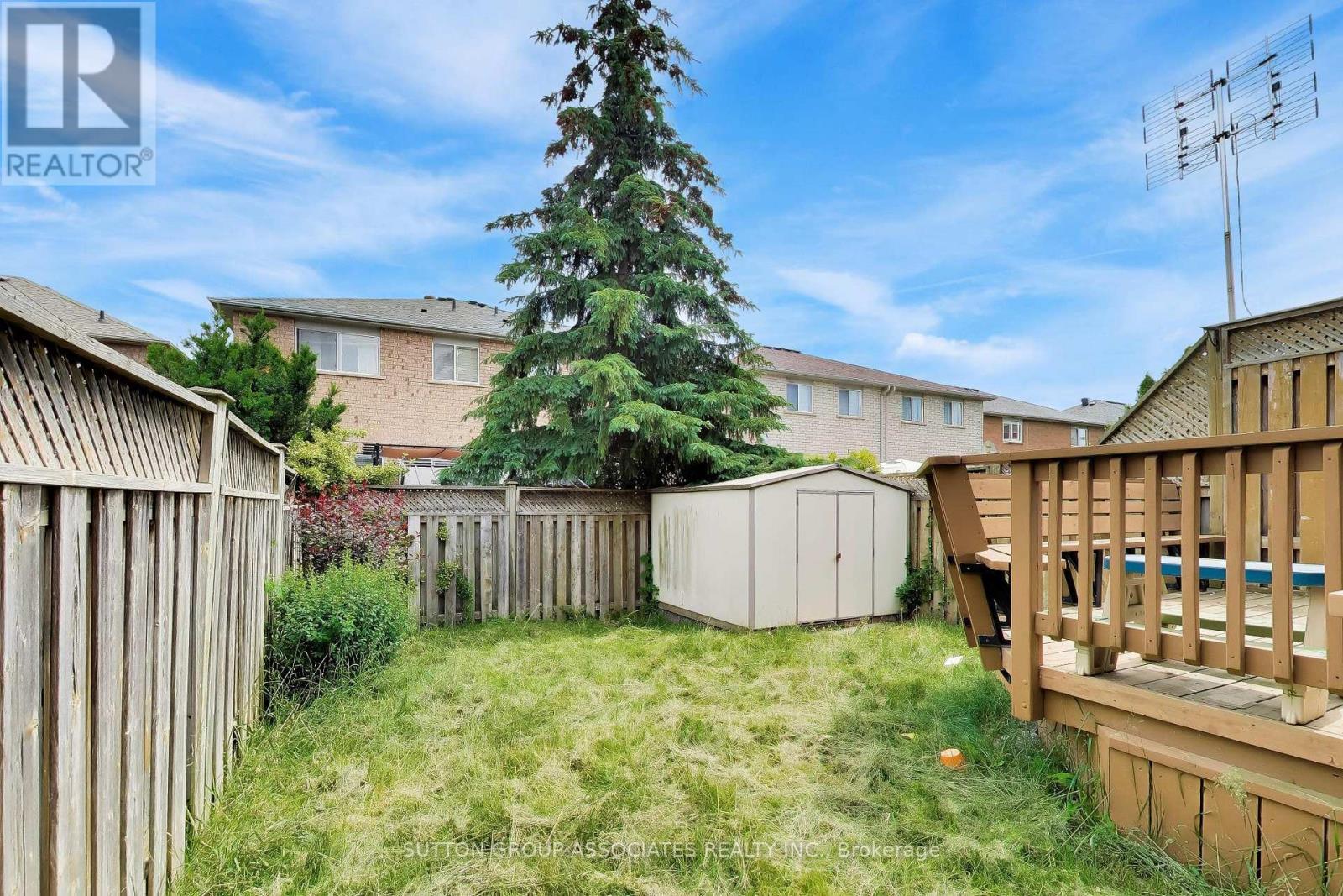 6321 Amber Glen Drive, Mississauga, ON