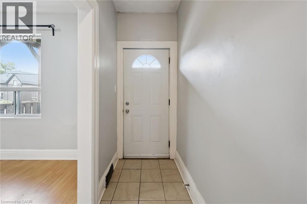 126 Wellington Street N, Kitchener, ON - Indoor Photo Showing Other Room