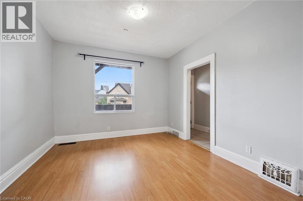 126 Wellington Street N, Kitchener, ON - Indoor Photo Showing Other Room