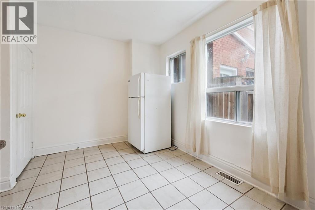 126 Wellington Street N, Kitchener, ON - Indoor Photo Showing Other Room