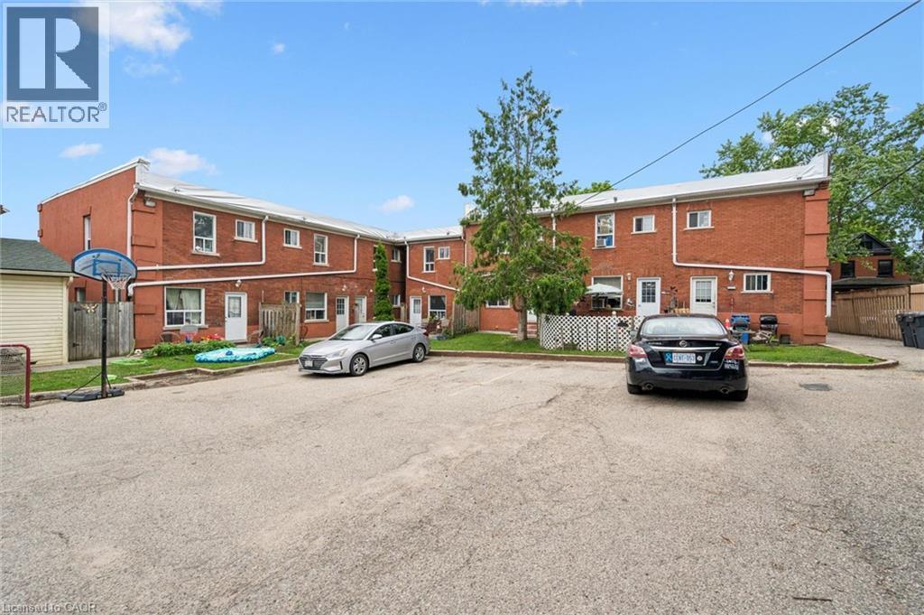 126 Wellington Street N, Kitchener, ON - Outdoor