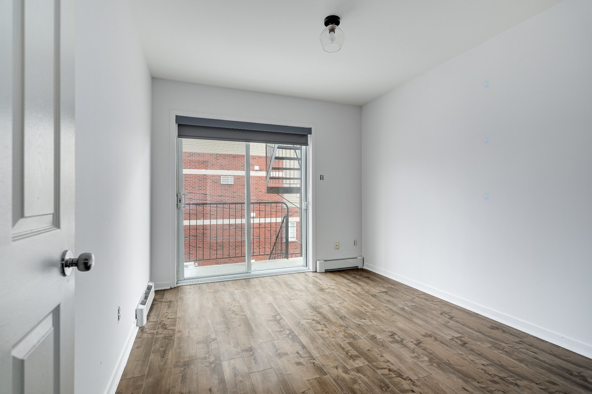Chambre à coucher - 15996 Rue Victoria, Montréal (Rivière-Des-Prairies/Pointe-Aux-Trembles), QC