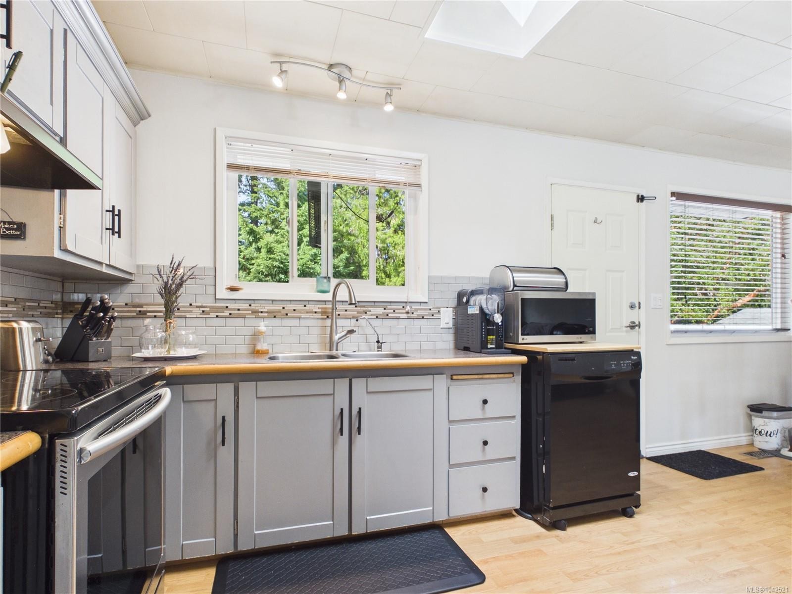 3624 Uplands Dr, Nanaimo, BC