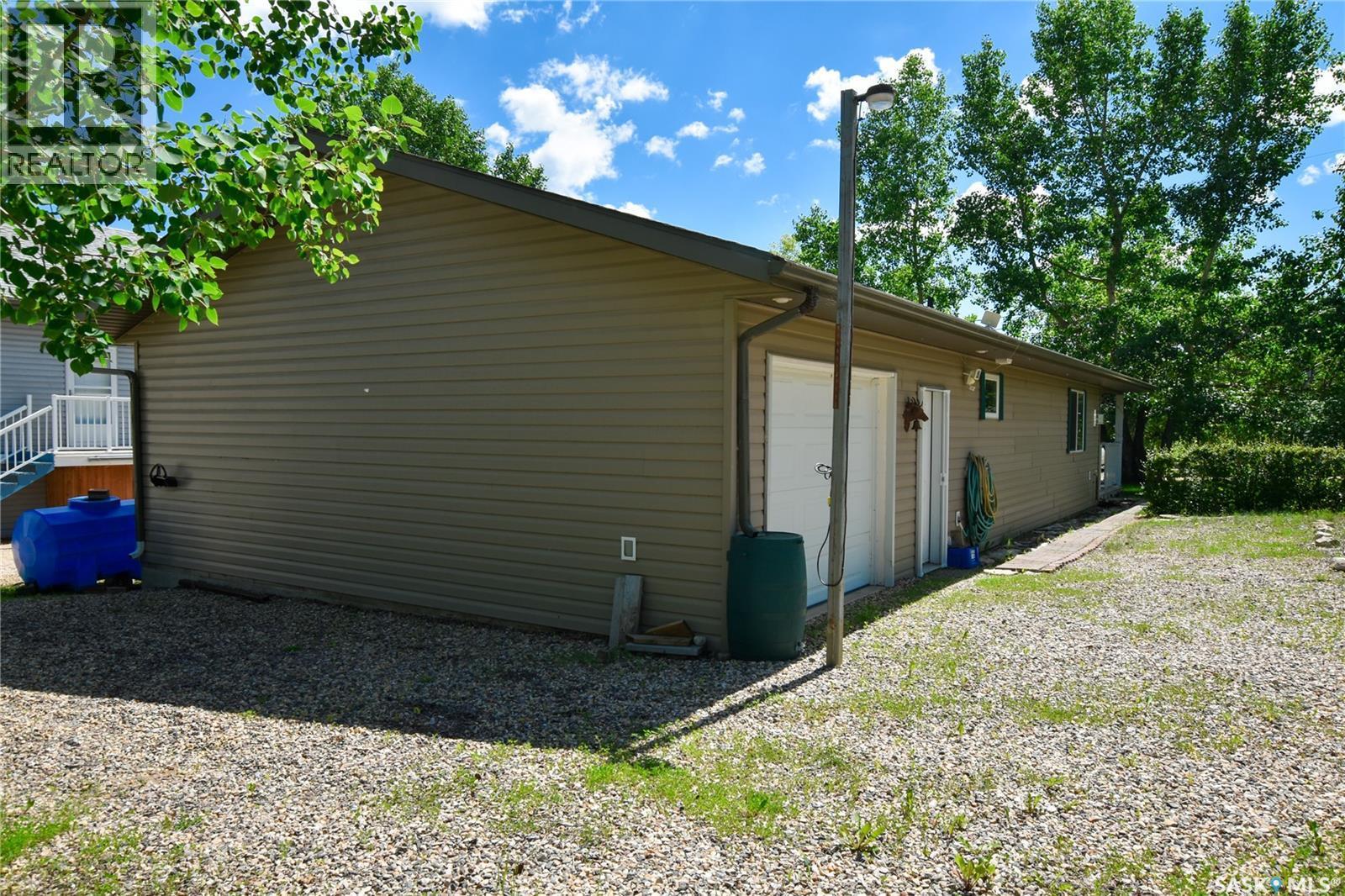 134 Sunridge Road, Pebble Baye, SK - Outdoor With Exterior