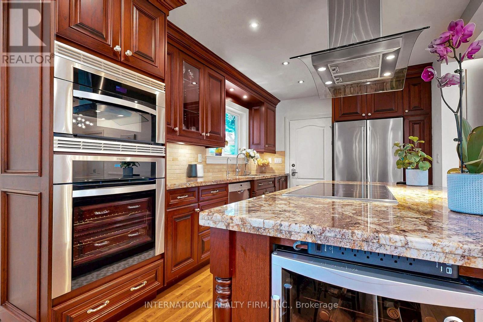 1594 Sunnycove Drive, Mississauga, ON