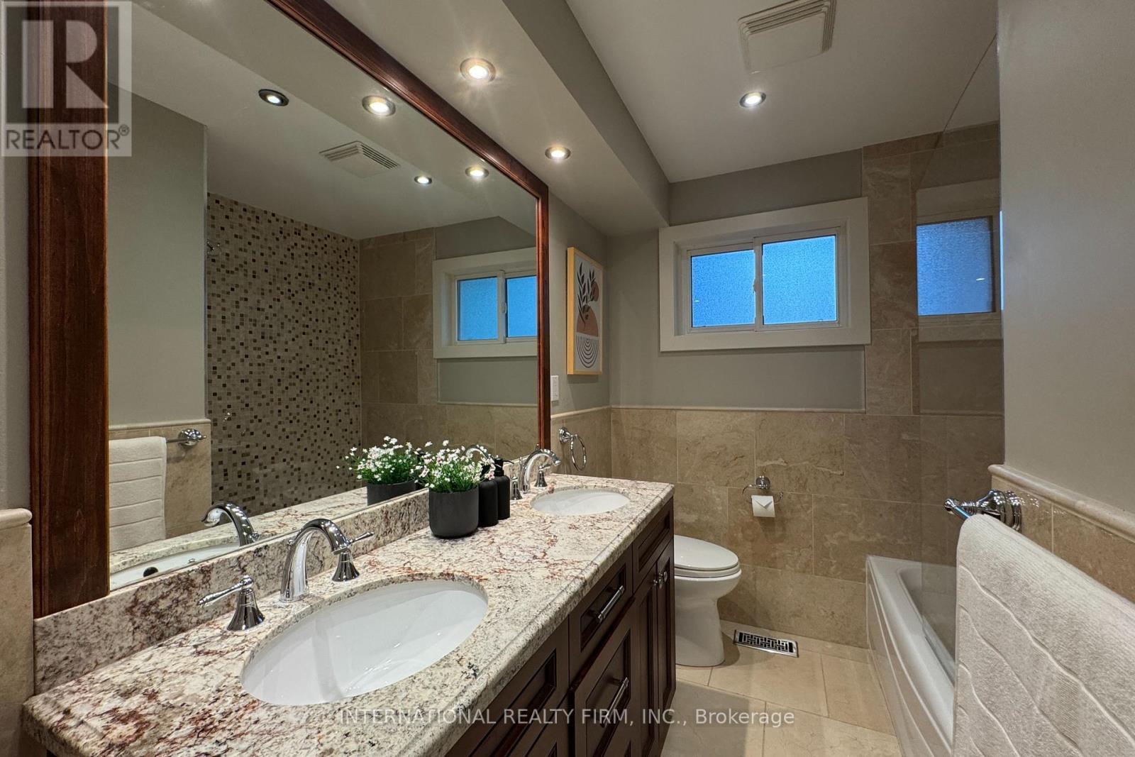 1594 Sunnycove Drive, Mississauga, ON
