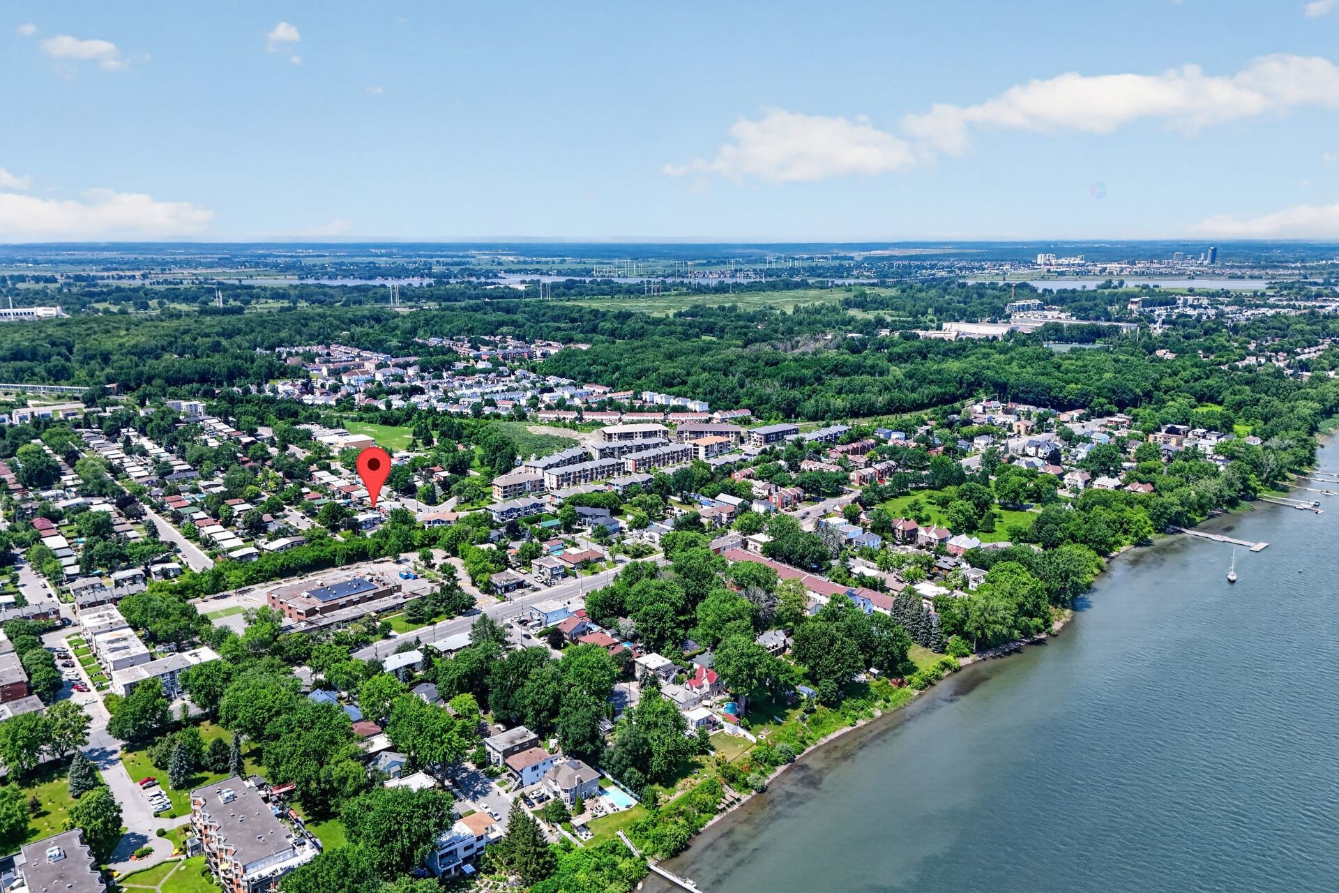 Vue d'ensemble - 14465 Rue Victoria, Montréal (Rivière-Des-Prairies/Pointe-Aux-Trembles), QC
