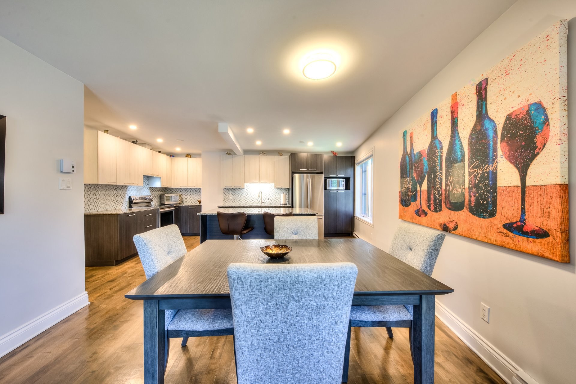 Dining Room - 102-1628 Boul. Henri-Bourassa E., Montréal (Ahuntsic-Cartierville), QC