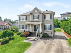 730 Rue de Châteaufort Sherbrooke (Brompton/Rock Forest/Saint-Élie/Deauville), QC J1N 0V9