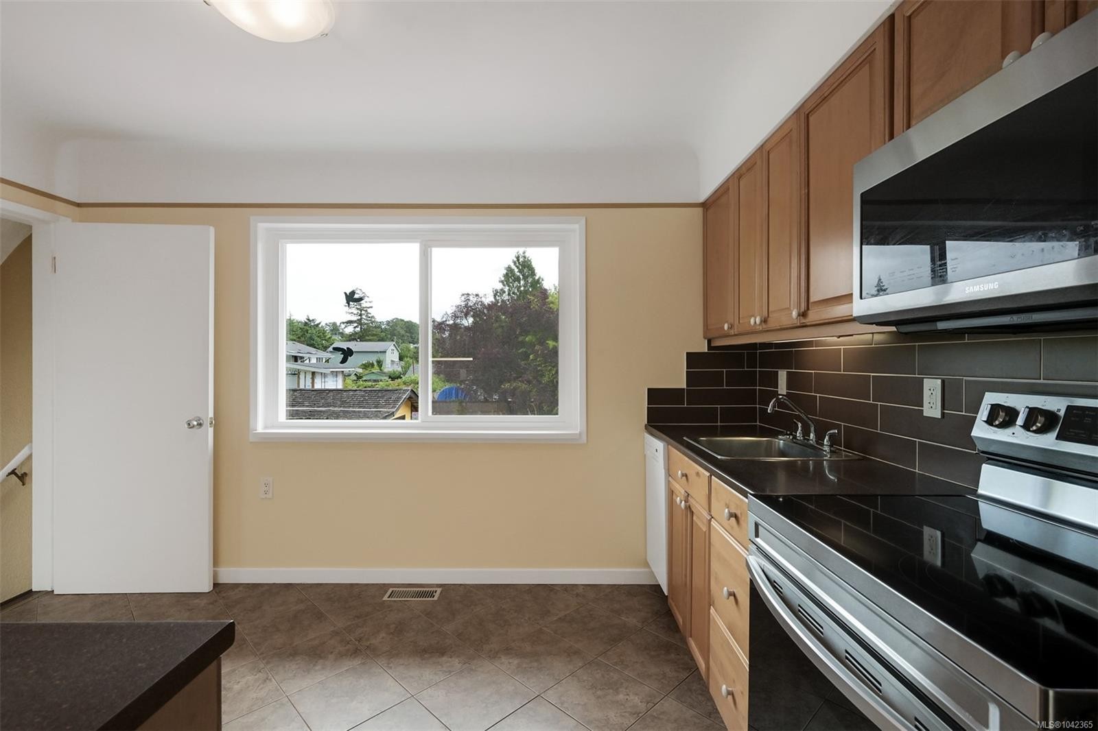 3967 Rainbow St, Saanich, BC
