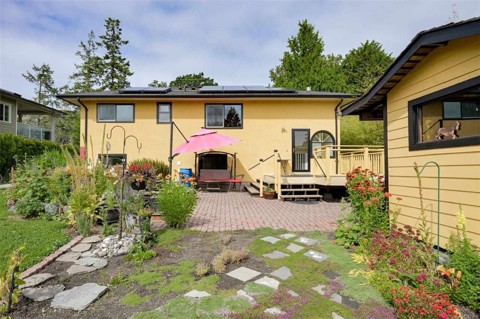 3967 Rainbow St, Saanich, BC