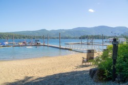 #R1-9752 Lakeshore Rd Port Alberni, BC V9Y 8Z3