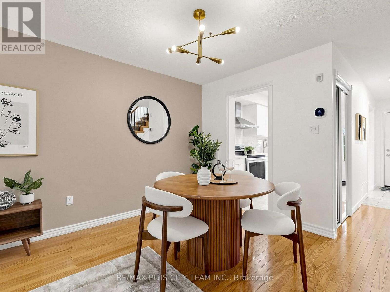 60 Tangle Briar Way, Toronto, ON - Indoor Photo Showing Dining Room
