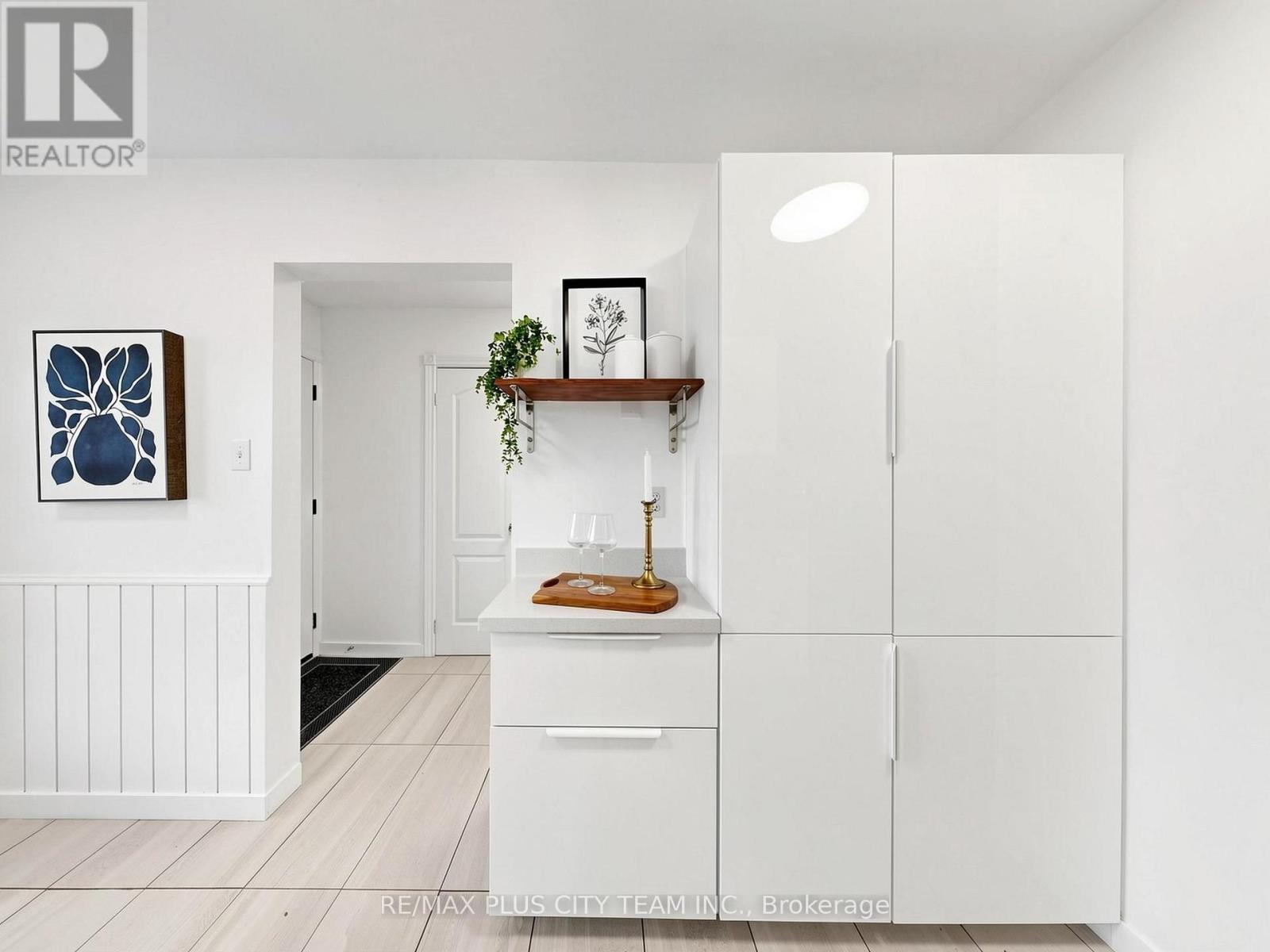 60 Tangle Briar Way, Toronto, ON - Indoor Photo Showing Other Room