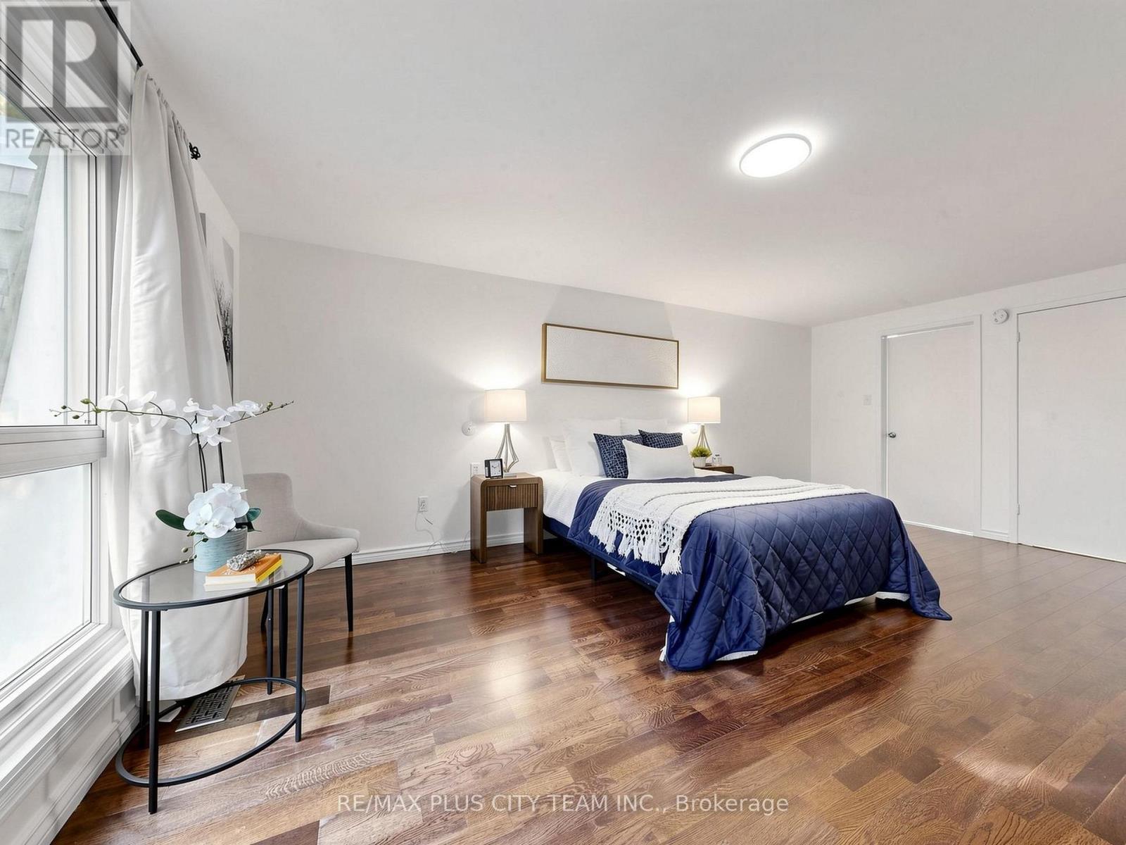 60 Tangle Briar Way, Toronto, ON - Indoor Photo Showing Bedroom