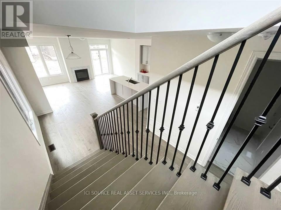 33 Macpherson Street, Whitby, ON